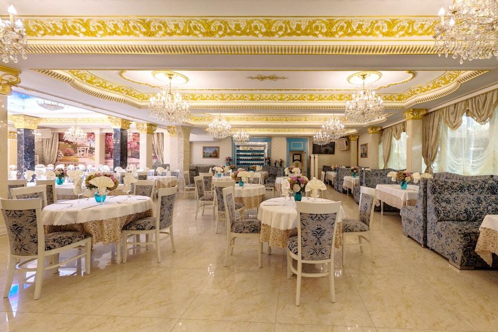 Montecito 3*
